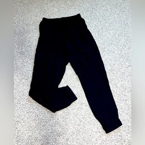 O’Neill size Small black pants. Drawstring waist. Pockets.